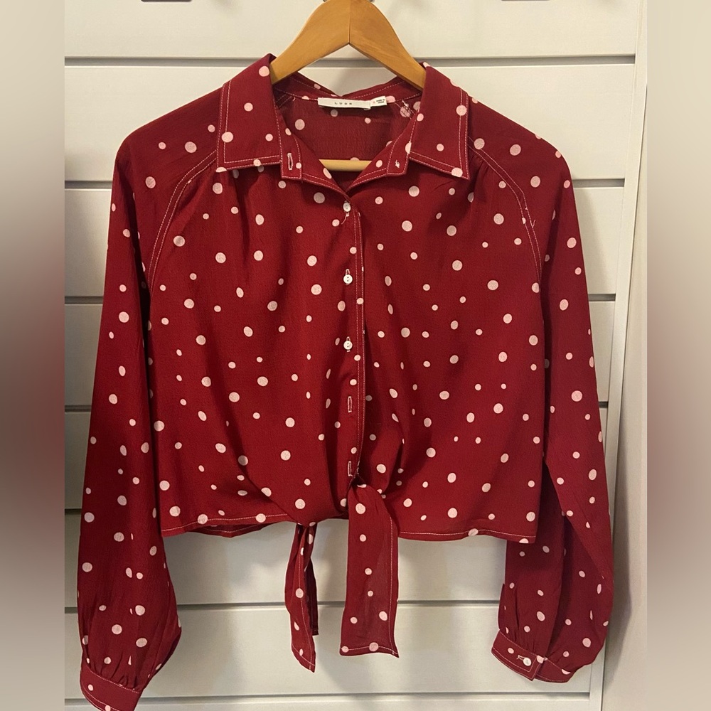 Lush 🍄 polka dot crop tie-top, size S